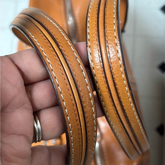 Michael Kors vintage Studded Tan Leather Tote Bag - Picture 9 of 10